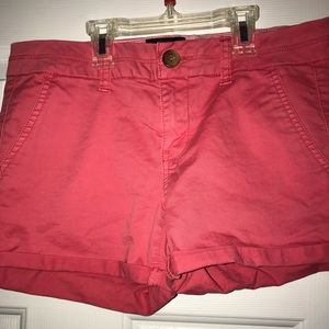 American Eagle coral shorts